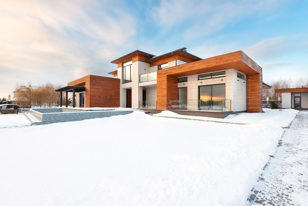 HVAC services in Vaughan modern home in the snow